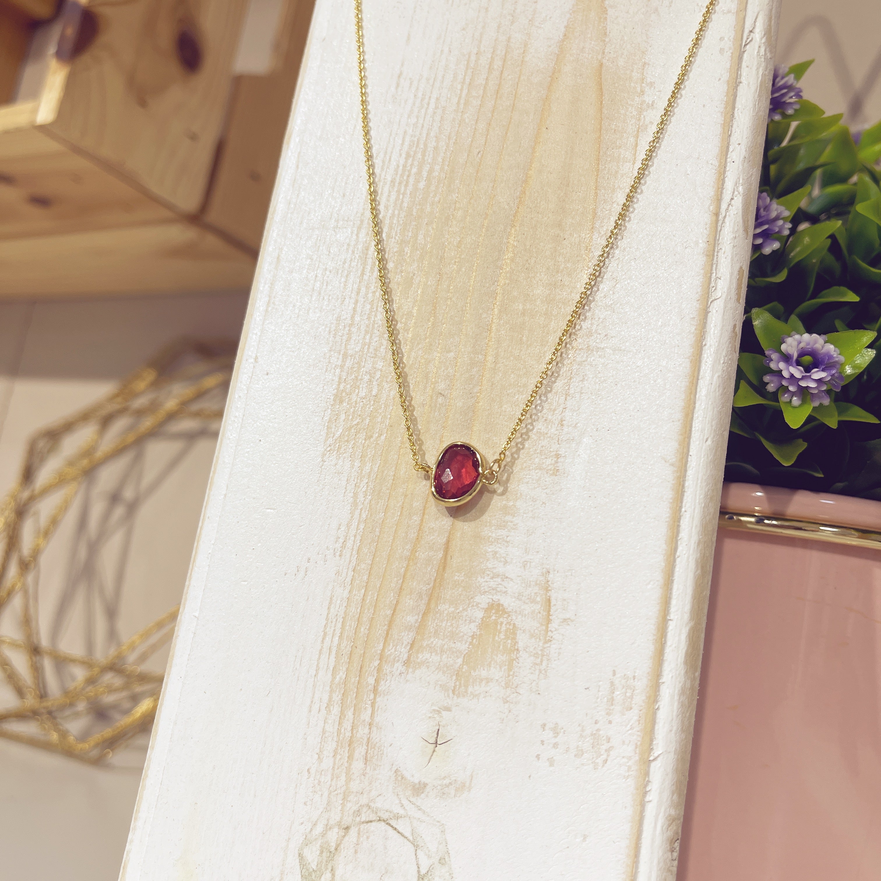 Collar piedra doblada menta